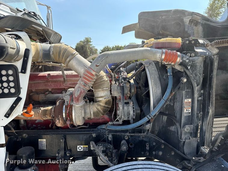 image for item FC4455 2008 Kenworth W900 semi truck