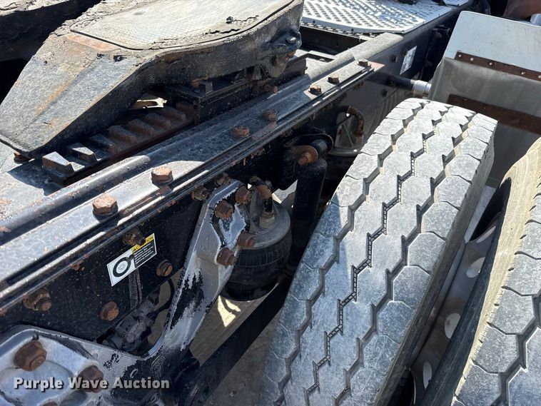 image for item FC4455 2008 Kenworth W900 semi truck