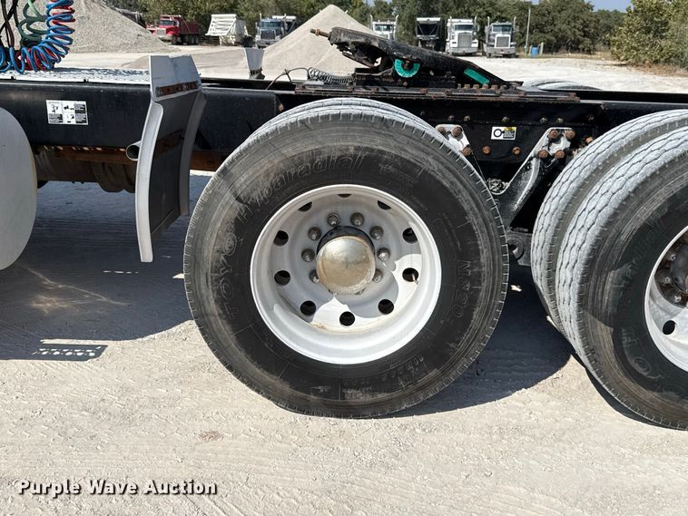 image for item FC4455 2008 Kenworth W900 semi truck