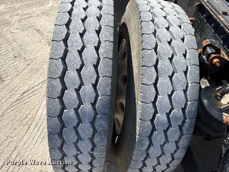 image for item FC4455 2008 Kenworth W900 semi truck