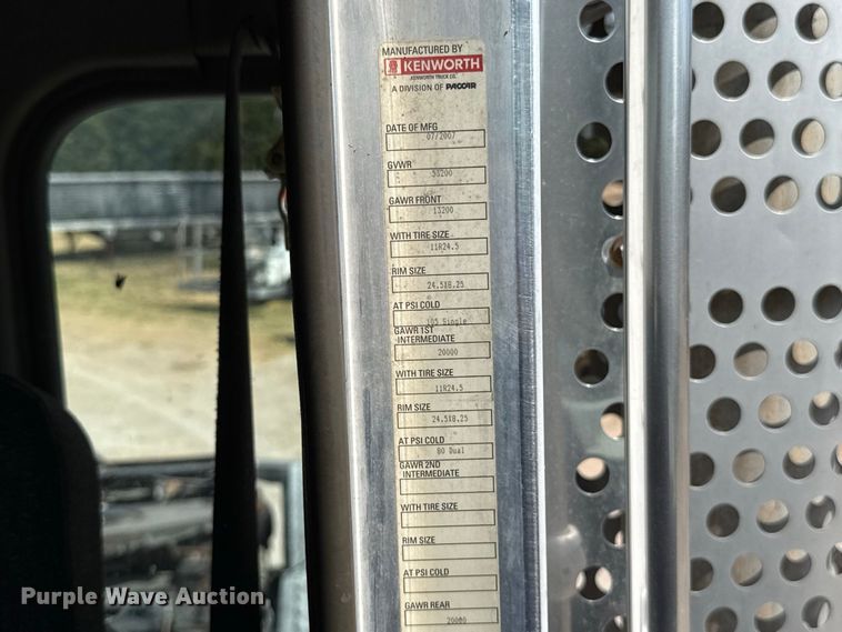 image for item FC4455 2008 Kenworth W900 semi truck