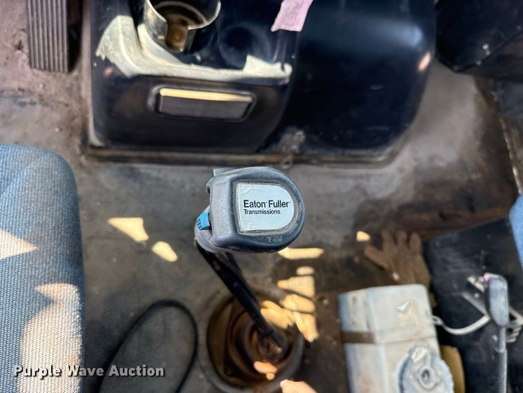 image for item FC4456 1996 Volvo WCA semi truck
