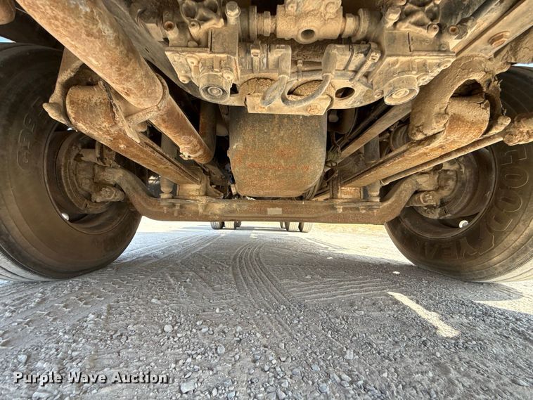 image for item FC4456 1996 Volvo WCA semi truck