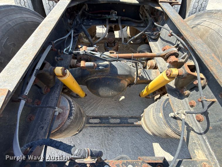 image for item FC4456 1996 Volvo WCA semi truck
