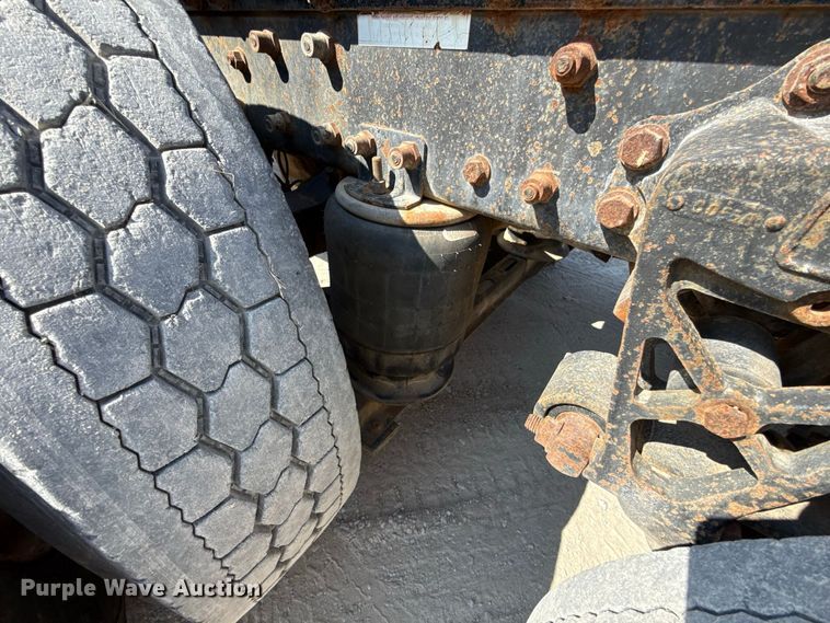 image for item FC4456 1996 Volvo WCA semi truck
