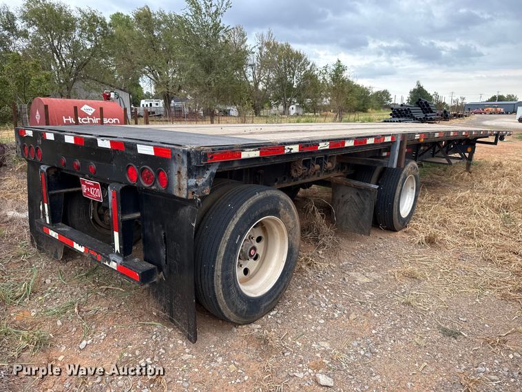 image for item FC4473 2001 Transcraft flatbed trailer