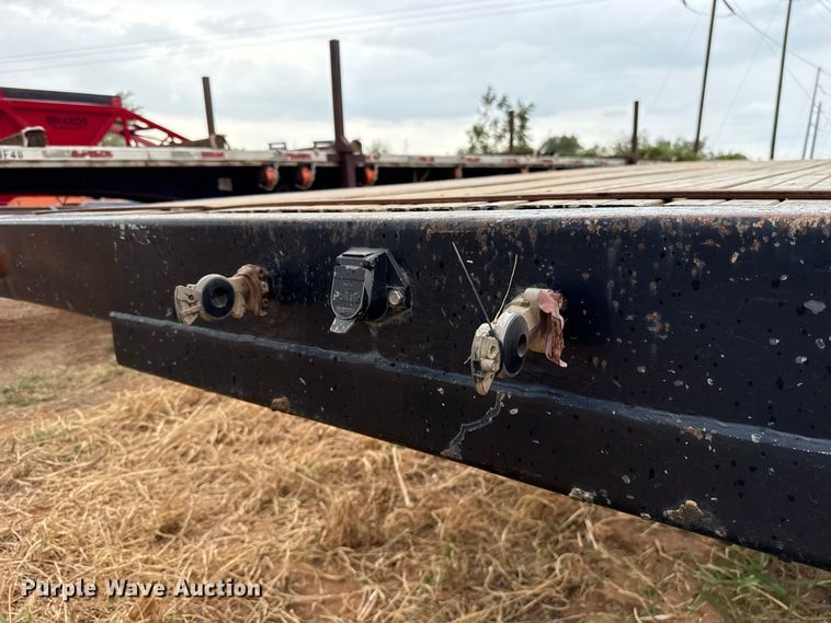 image for item FC4473 2001 Transcraft flatbed trailer