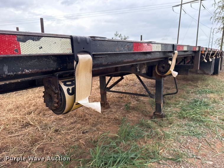 image for item FC4473 2001 Transcraft flatbed trailer