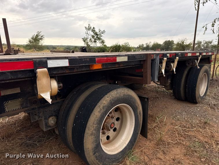 image for item FC4473 2001 Transcraft flatbed trailer