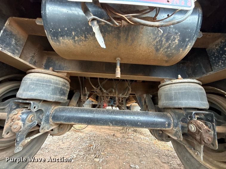 image for item FC4473 2001 Transcraft flatbed trailer