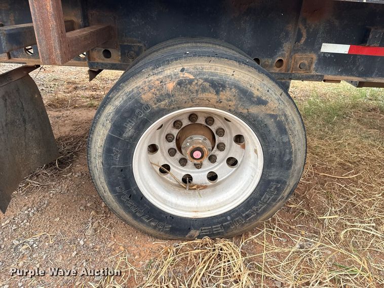 image for item FC4473 2001 Transcraft flatbed trailer