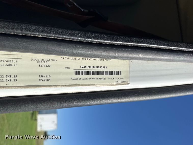 image for item FC4500 2017 Volvo VNL semi truck