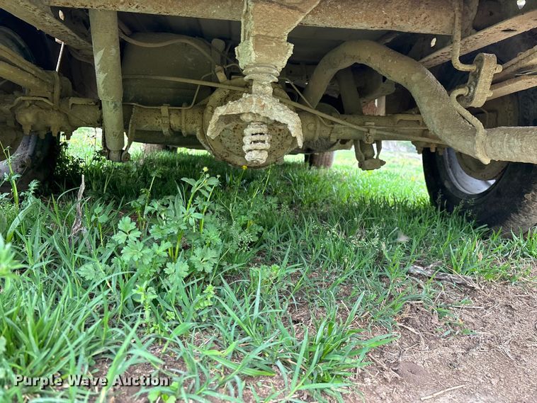 image for item FG0252 2005 Chevrolet Silverado 1500 pickup truck