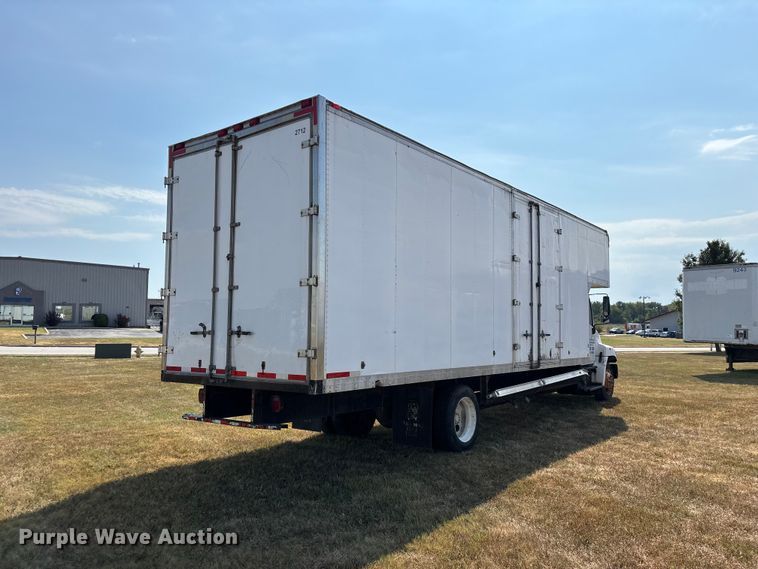 image for item FG0693 2007 Hino box truck
