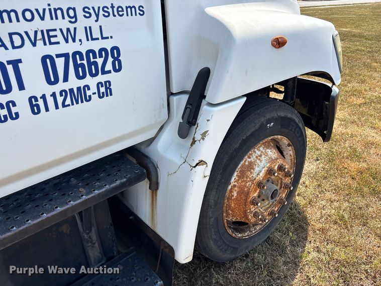image for item FG0693 2007 Hino box truck