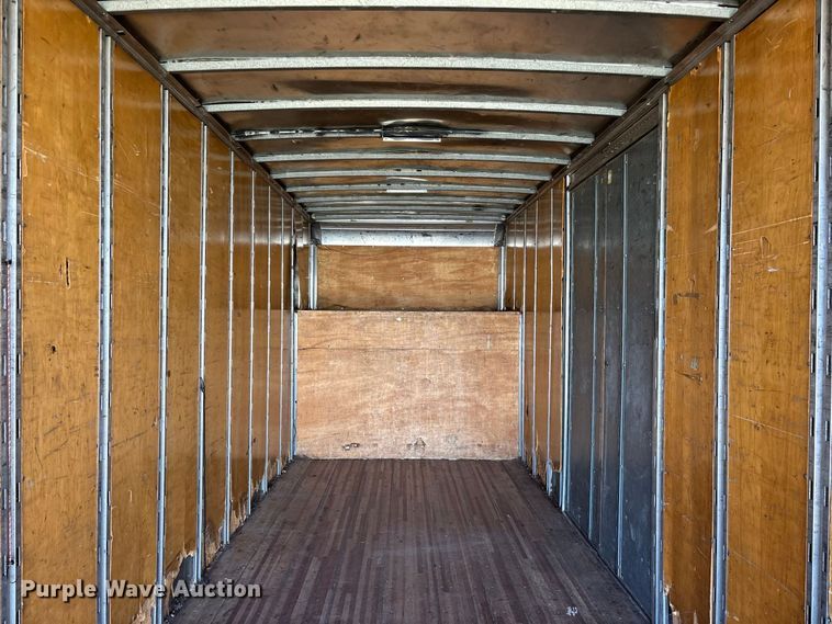 image for item FG0693 2007 Hino box truck