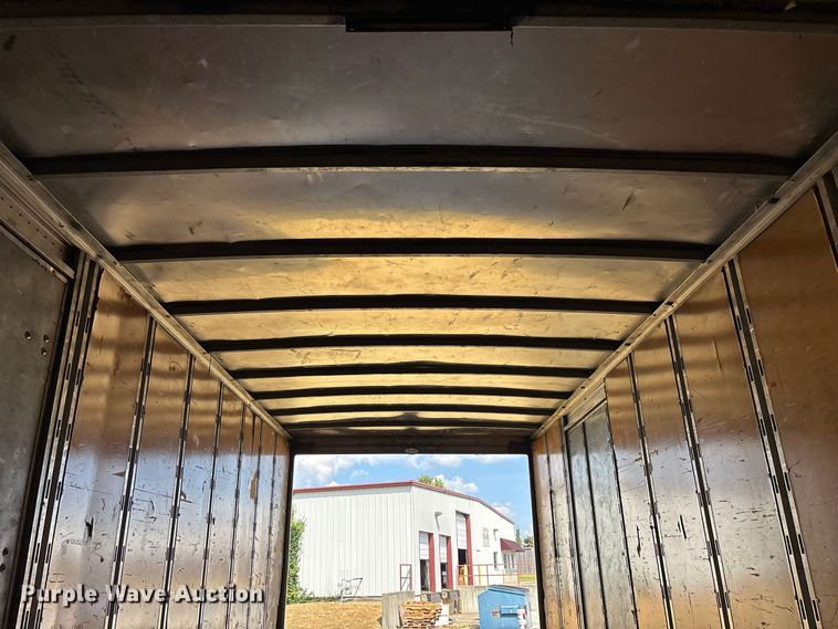 image for item FG0693 2007 Hino box truck