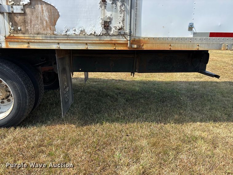 image for item FG0693 2007 Hino box truck