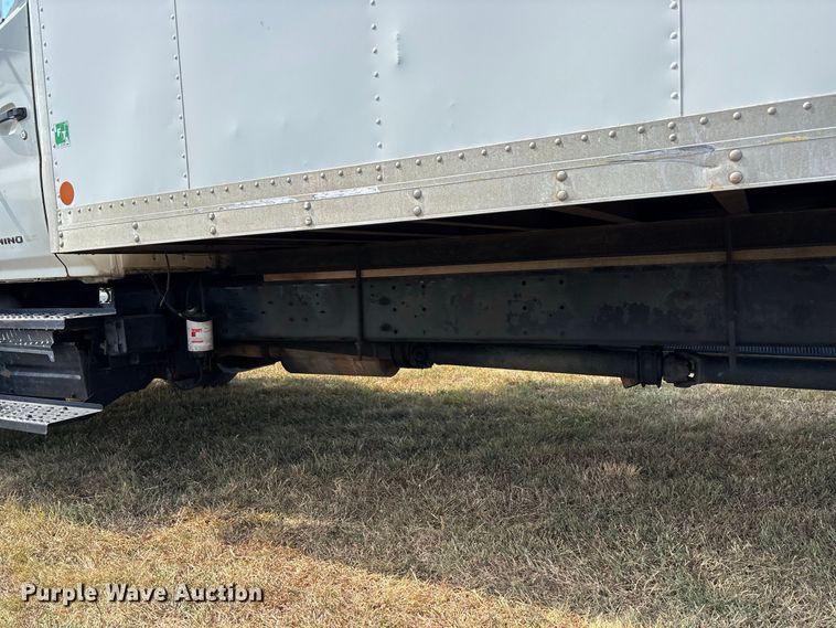 image for item FG0693 2007 Hino box truck