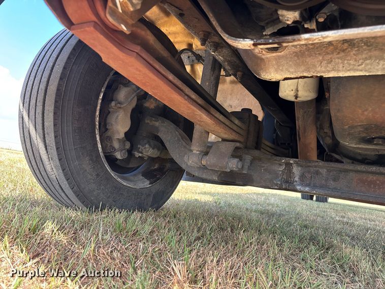 image for item FG0693 2007 Hino box truck