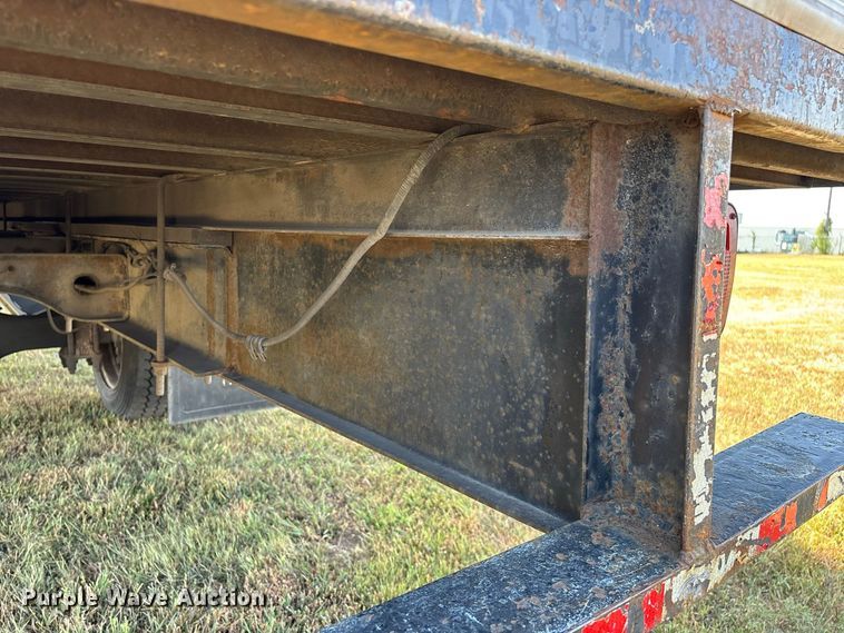 image for item FG0693 2007 Hino box truck
