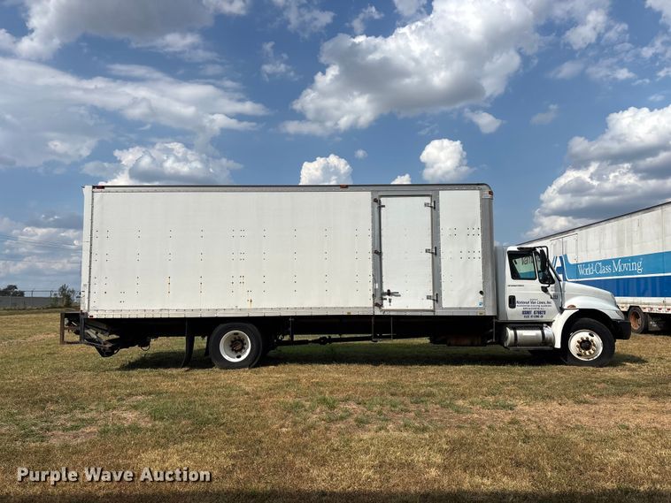image for item FG0694 2007 International DuraStar 4300 box truck