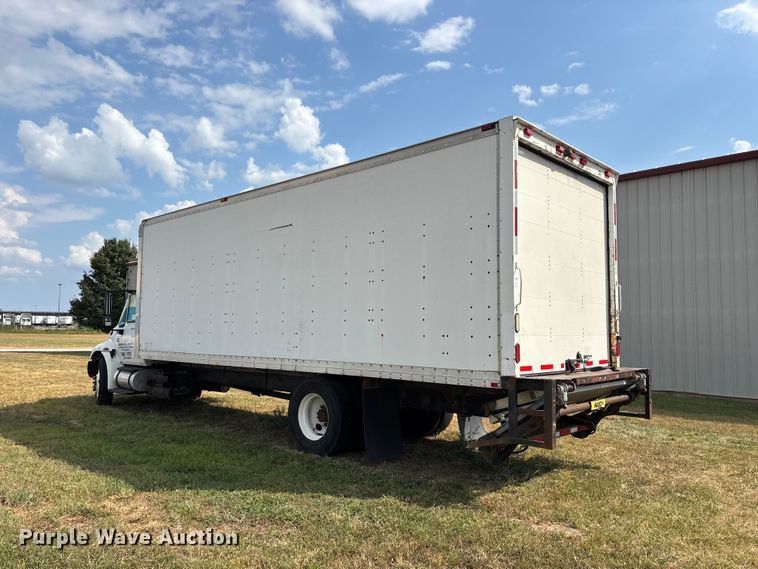 image for item FG0694 2007 International DuraStar 4300 box truck