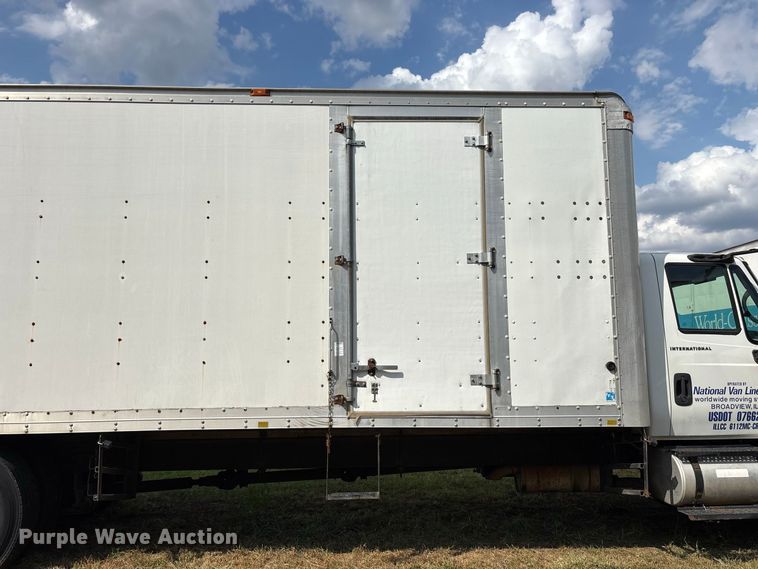 image for item FG0694 2007 International DuraStar 4300 box truck