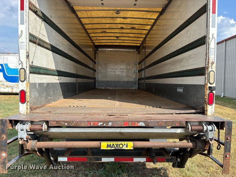 image for item FG0694 2007 International DuraStar 4300 box truck