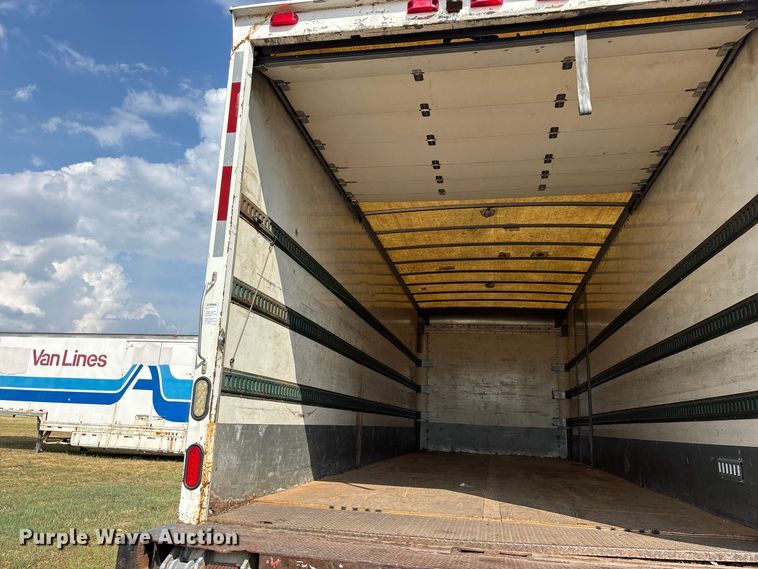 image for item FG0694 2007 International DuraStar 4300 box truck