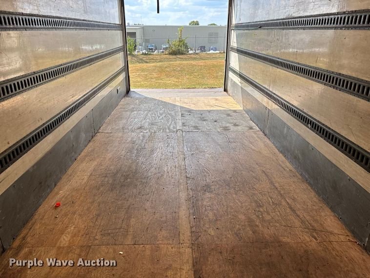 image for item FG0694 2007 International DuraStar 4300 box truck