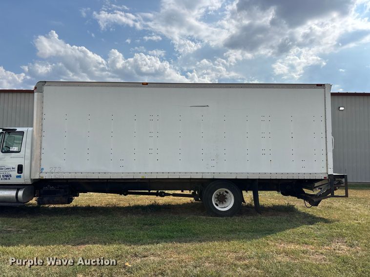 image for item FG0694 2007 International DuraStar 4300 box truck