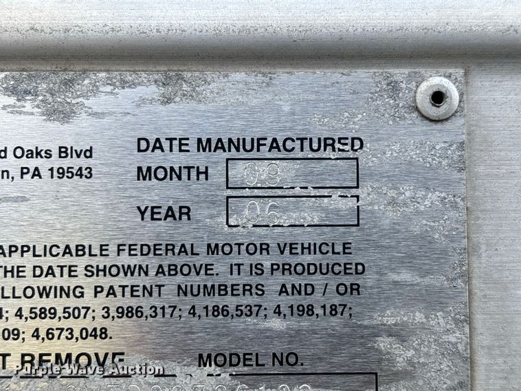 image for item FG0694 2007 International DuraStar 4300 box truck