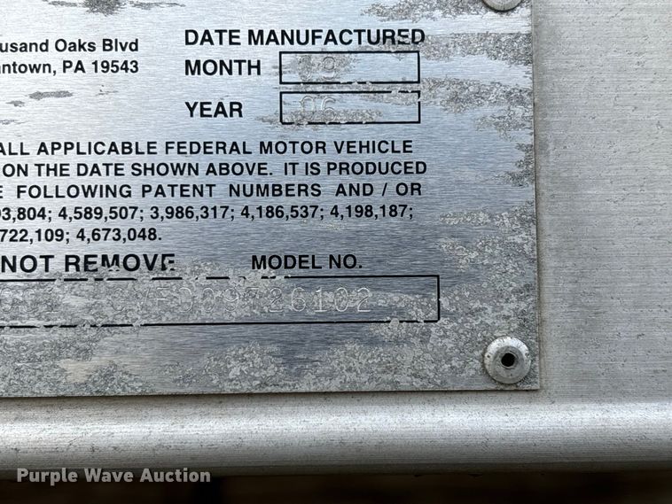 image for item FG0694 2007 International DuraStar 4300 box truck