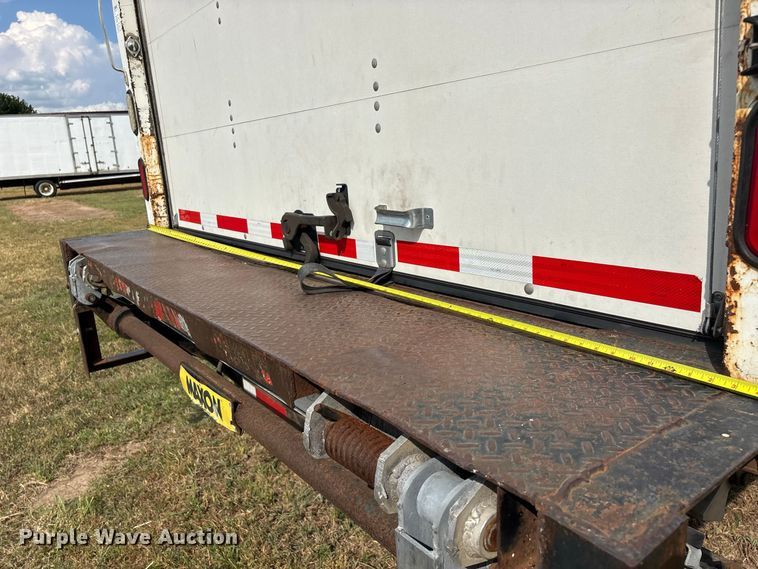 image for item FG0694 2007 International DuraStar 4300 box truck