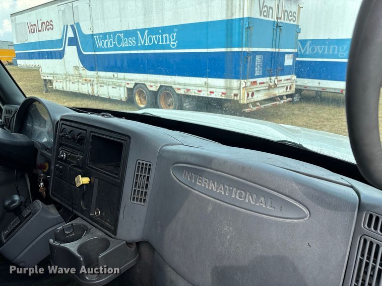 image for item FG0694 2007 International DuraStar 4300 box truck