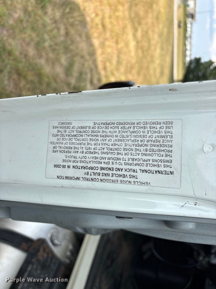 image for item FG0694 2007 International DuraStar 4300 box truck