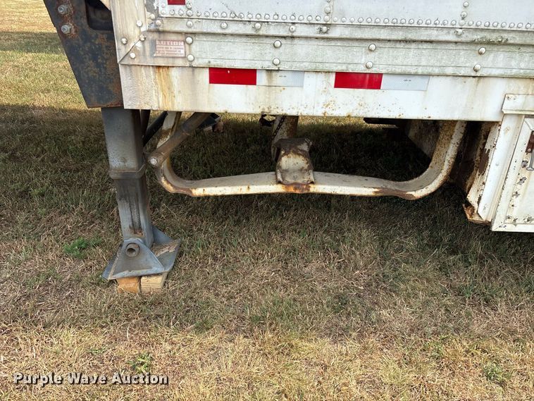 image for item FG0695 1990 Kentucky dry van trailer