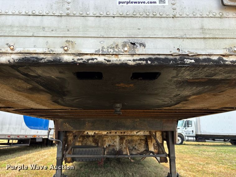 image for item FG0695 1990 Kentucky dry van trailer