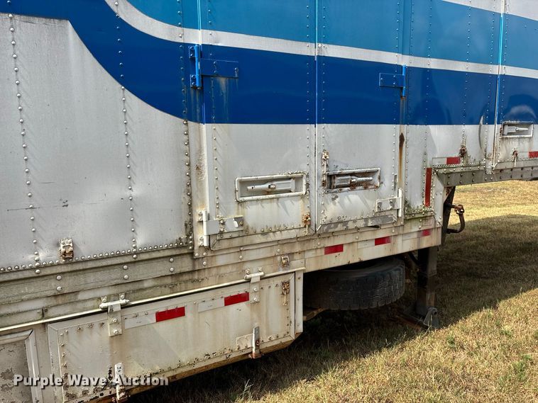 image for item FG0695 1990 Kentucky dry van trailer