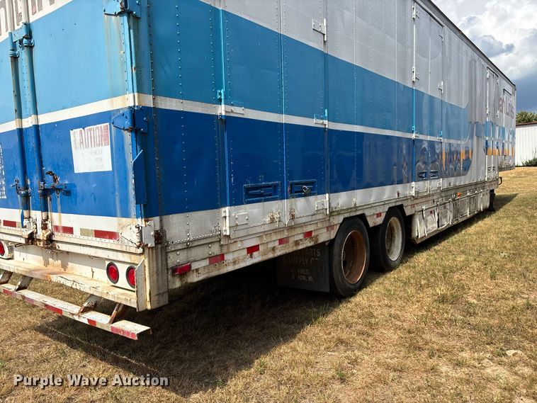 image for item FG0695 1990 Kentucky dry van trailer