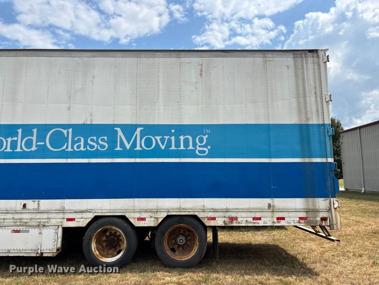 image for item FG0695 1990 Kentucky dry van trailer