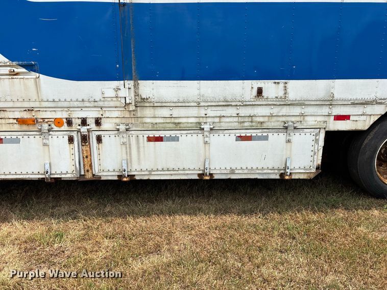 image for item FG0695 1990 Kentucky dry van trailer
