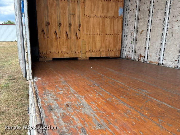 image for item FG0695 1990 Kentucky dry van trailer