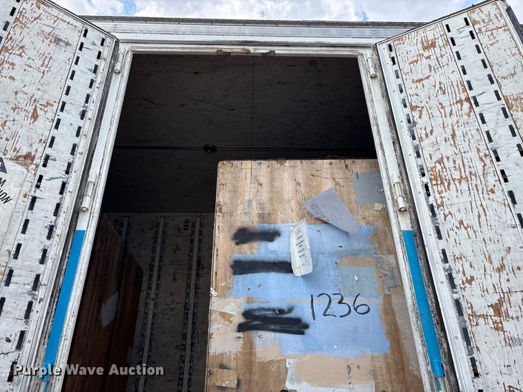image for item FG0695 1990 Kentucky dry van trailer