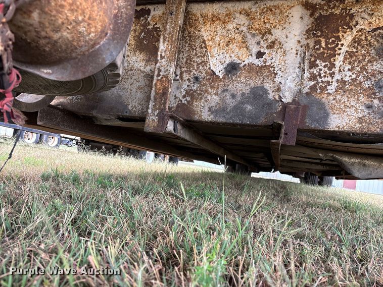 image for item FG0695 1990 Kentucky dry van trailer