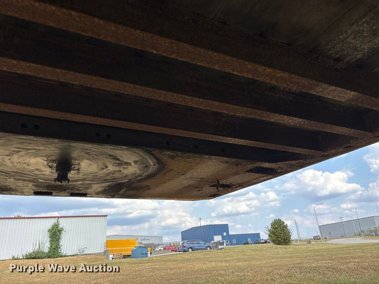 image for item FG0695 1990 Kentucky dry van trailer