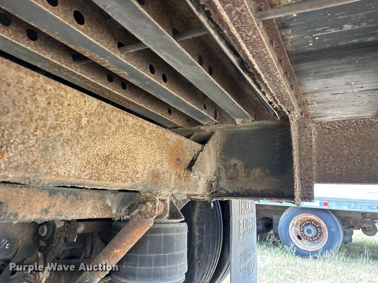 image for item FG0695 1990 Kentucky dry van trailer