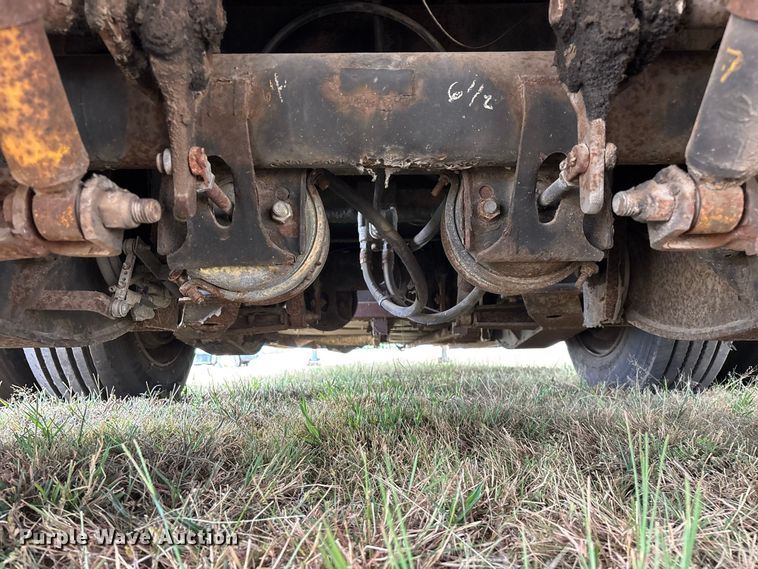 image for item FG0695 1990 Kentucky dry van trailer