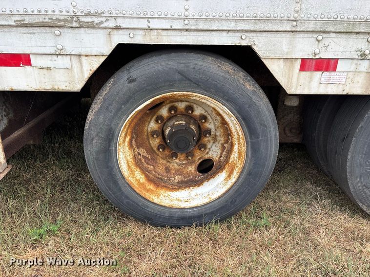 image for item FG0695 1990 Kentucky dry van trailer